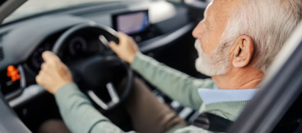 Experts warn over new eyesight testing proposal for drivers aged 70+